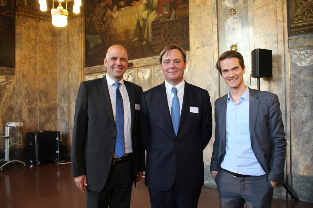 Wer sich schon Sorgen machte, wo die SSNIPpets in den letzten Wochen blieben – Rupprecht Podszun hat nicht seinen Rücktritt erklärt. Er traf stattdessen Nils Wahl, Generalanwalt beim EuGH.