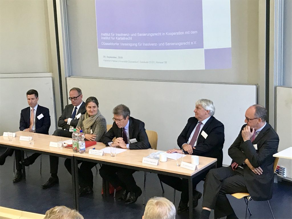 Insolvenzrechtler trafen sich an der Uni Düsseldorf und sprachen über Sanierung und Wettbewerb. Rupprecht Podszun hat vorbeigeschaut und berichtet.